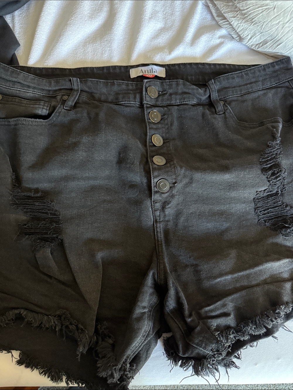 Arula shorts.